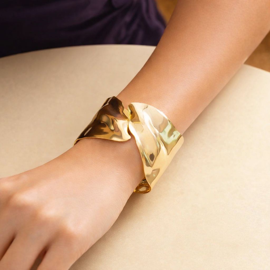Flora Royale Leaf Cuff
