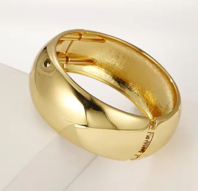 Golden Glow Bangle Bracelet