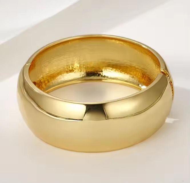 Golden Glow Bangle Bracelet