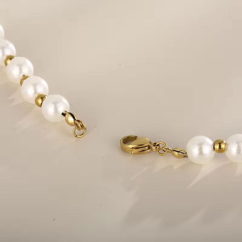 Pearl Love Necklace