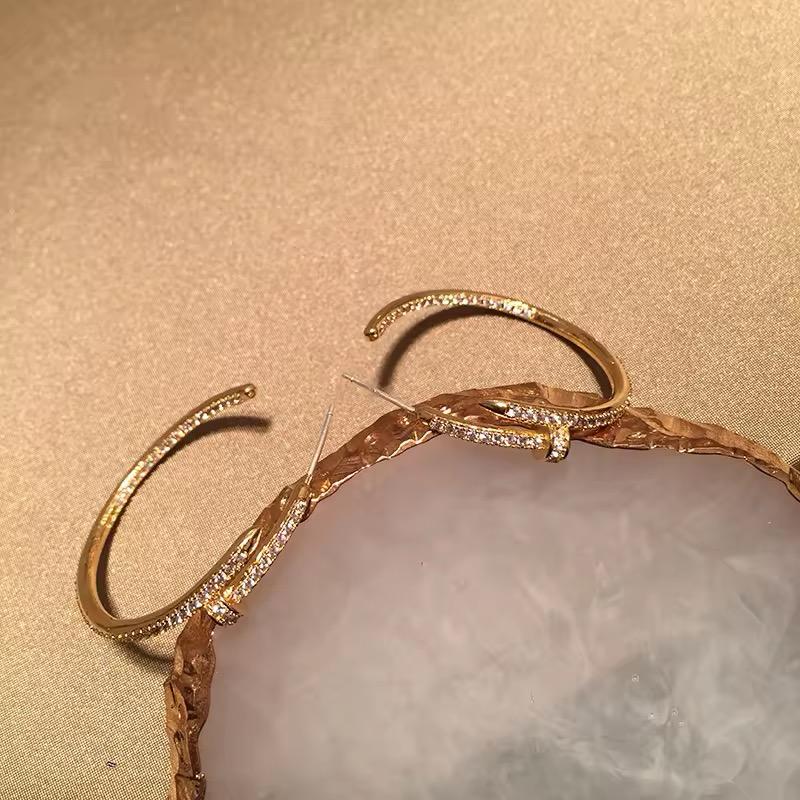 Éclat Nail Luxe Hoops