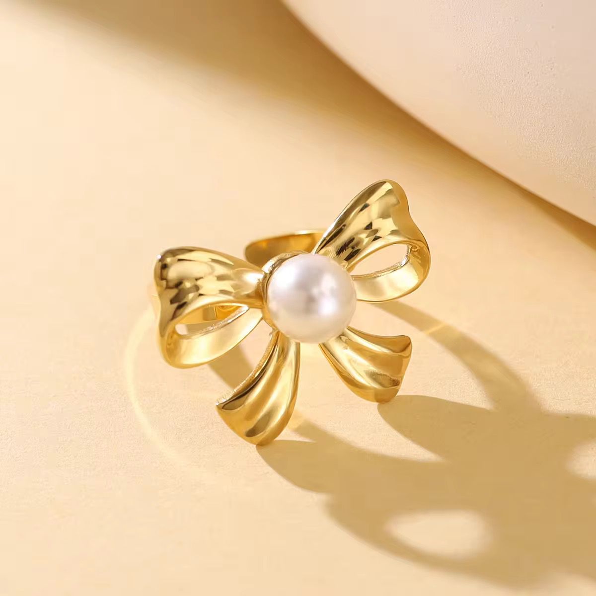 Pearl Studded Bow Ring – 18k Gold Plated