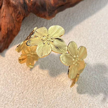 Viola Grace Cuff - 18k Gold Plated