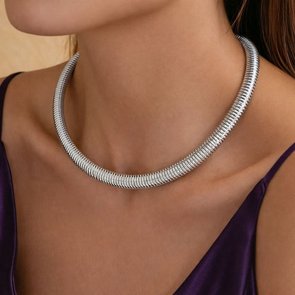 Lamina luxe coil necklace
