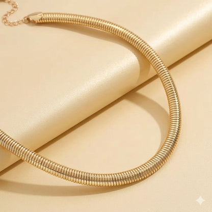 Lamina luxe coil necklace