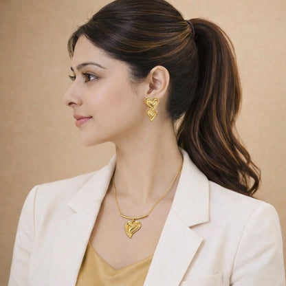 Curvy Heart Chain and Pendant - 18k Gold Plated