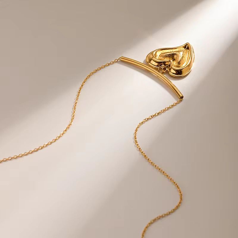 Curvy Heart Chain and Pendant - 18k Gold Plated