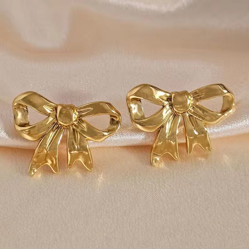 Bow Studs