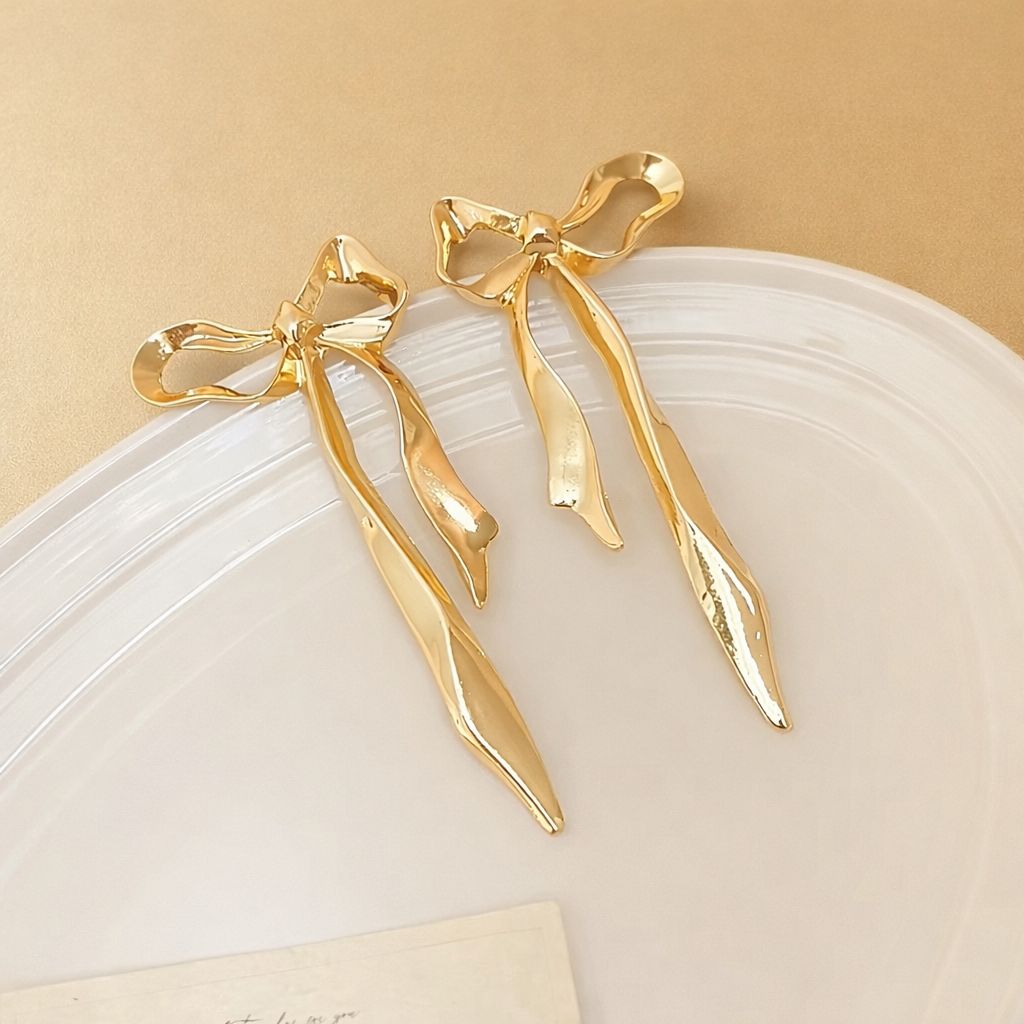 Golden Grandeur Bows