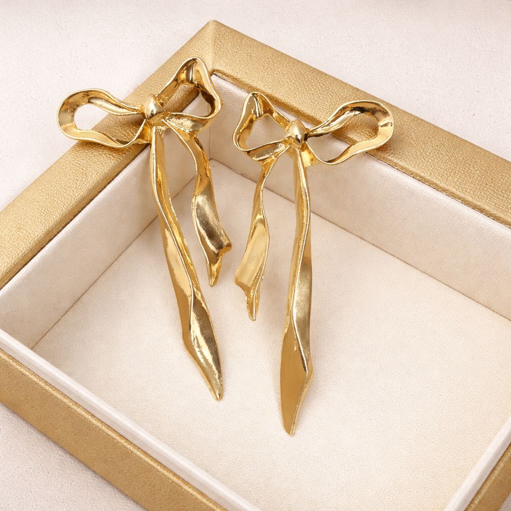 Golden Grandeur Bows