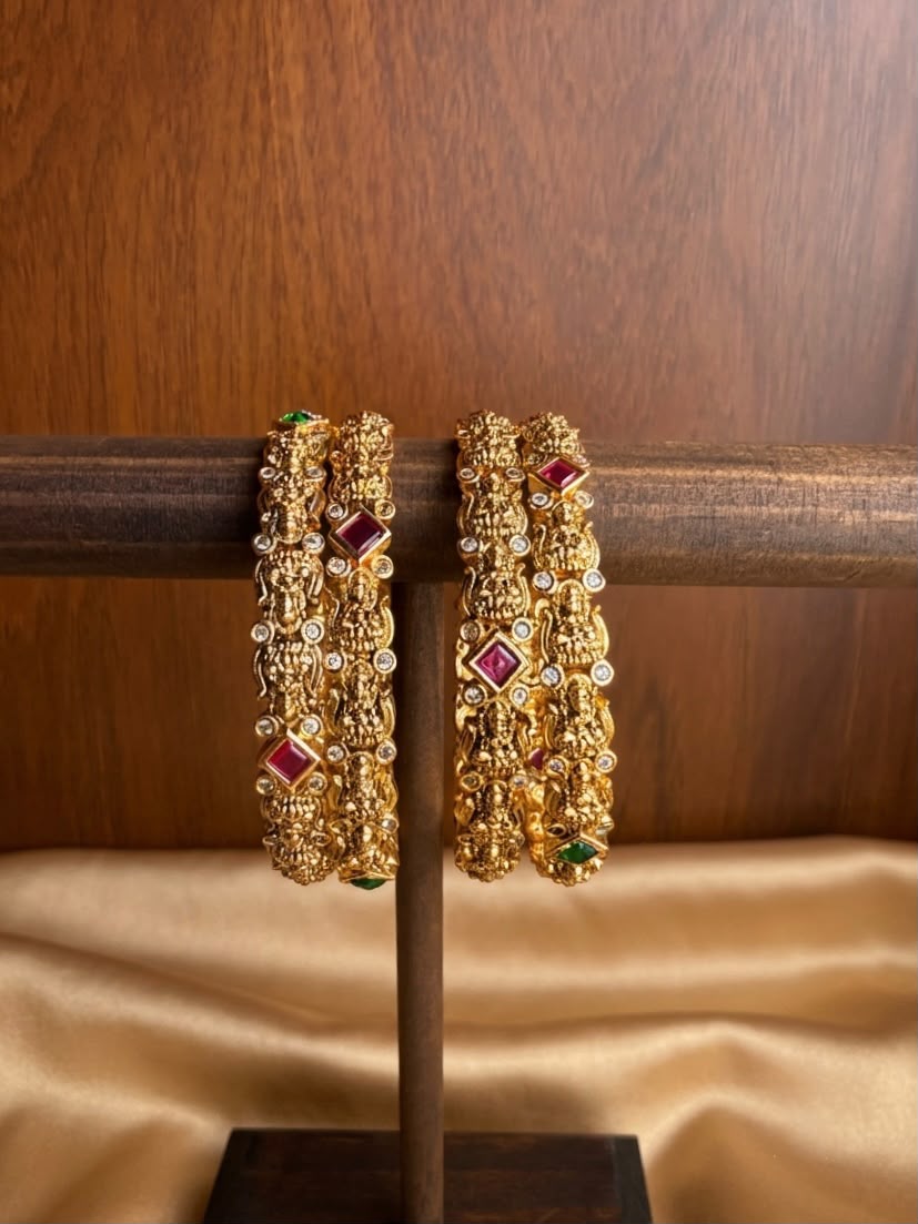 Swarna Lakshmi Jadau Kundan Bangle Set