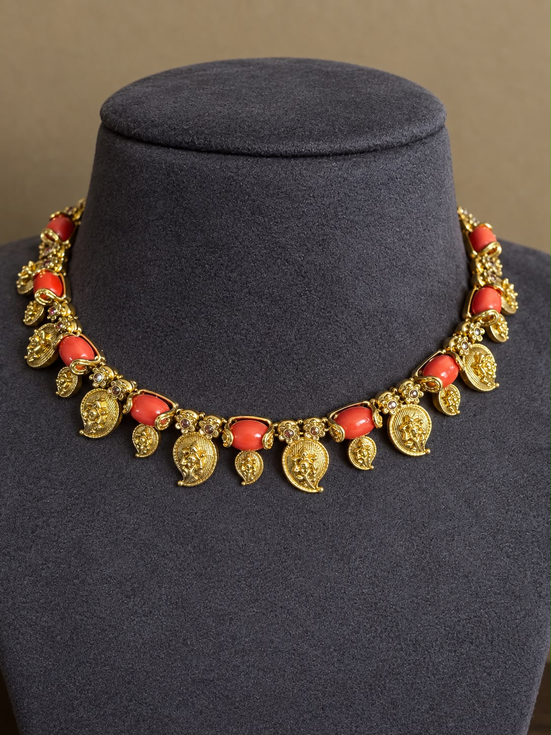 Pavala Maavina Necklace Set