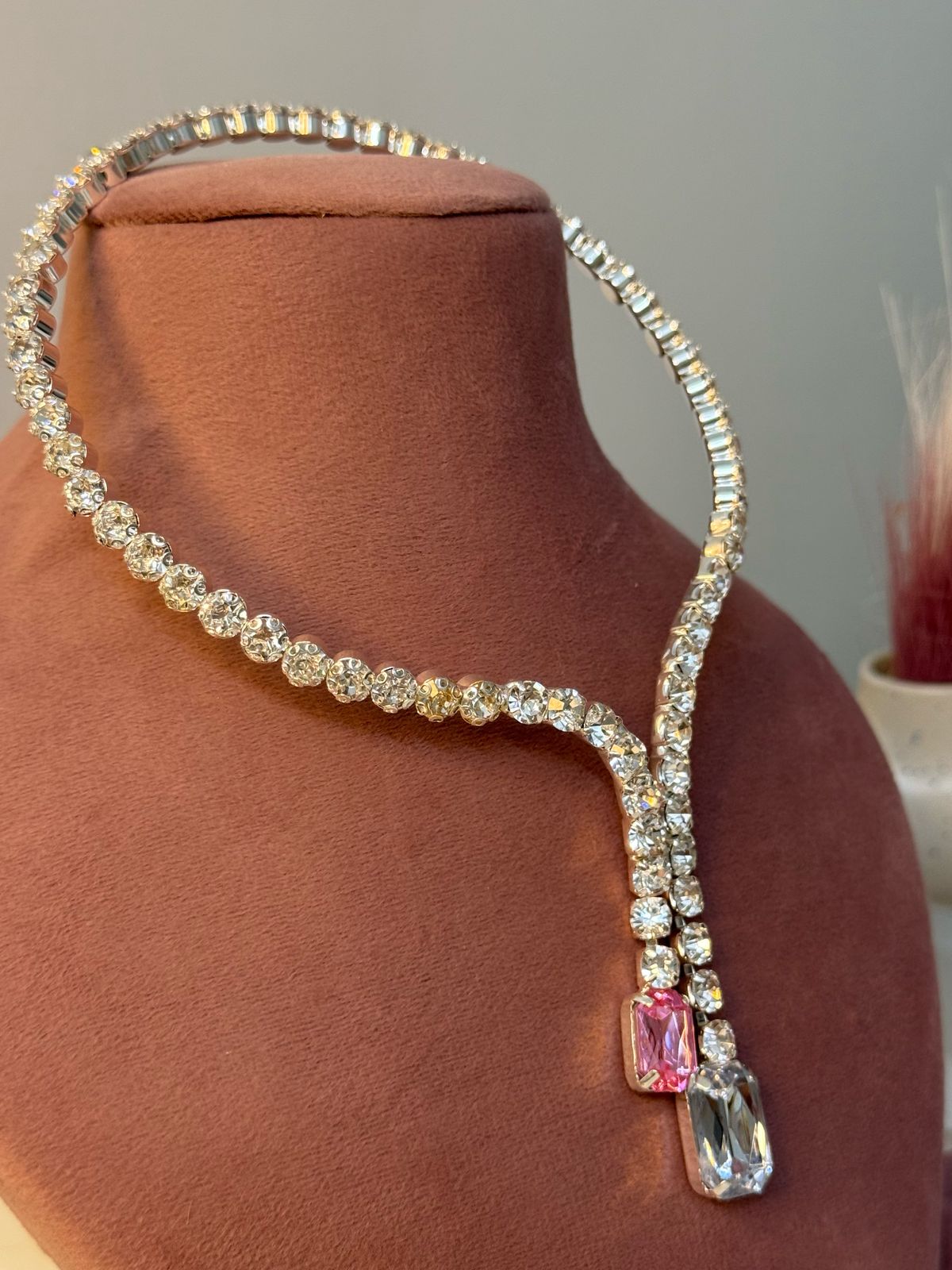 Moonlit Gleaming Necklet