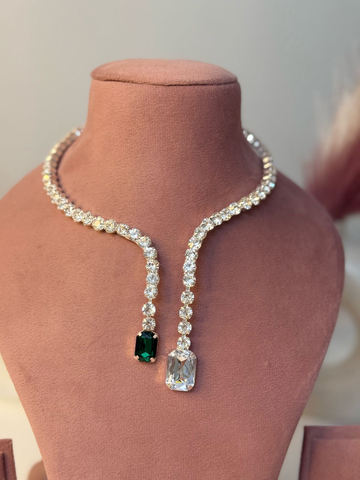 Moonlit Gleaming Necklet