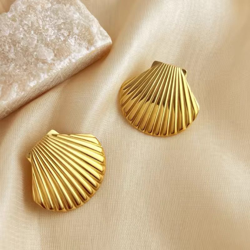 Statement Shell Studs