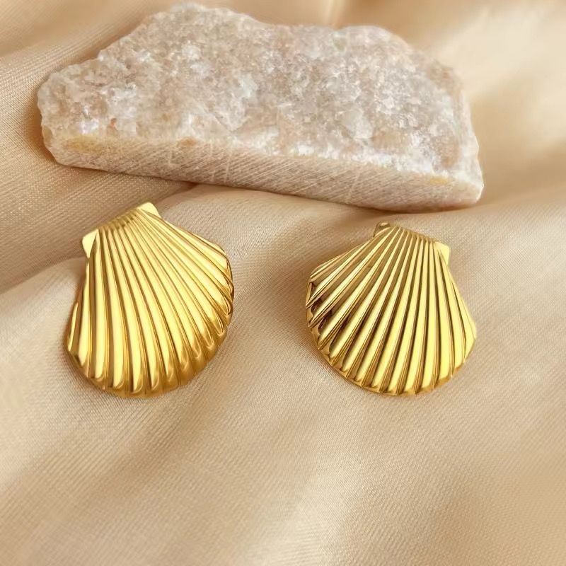Statement Shell Studs