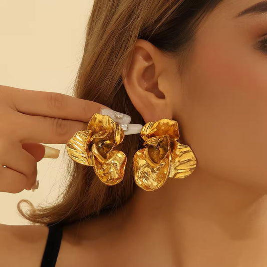 Flora Royale Studs