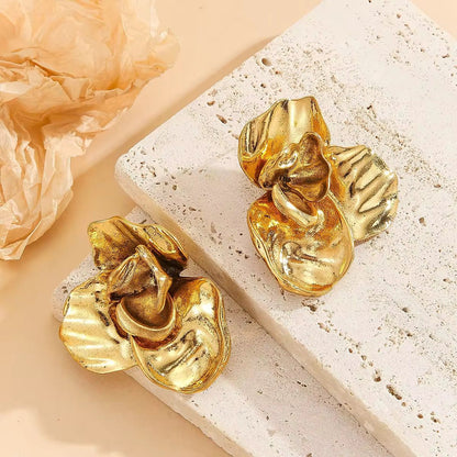 Flora Royale Studs