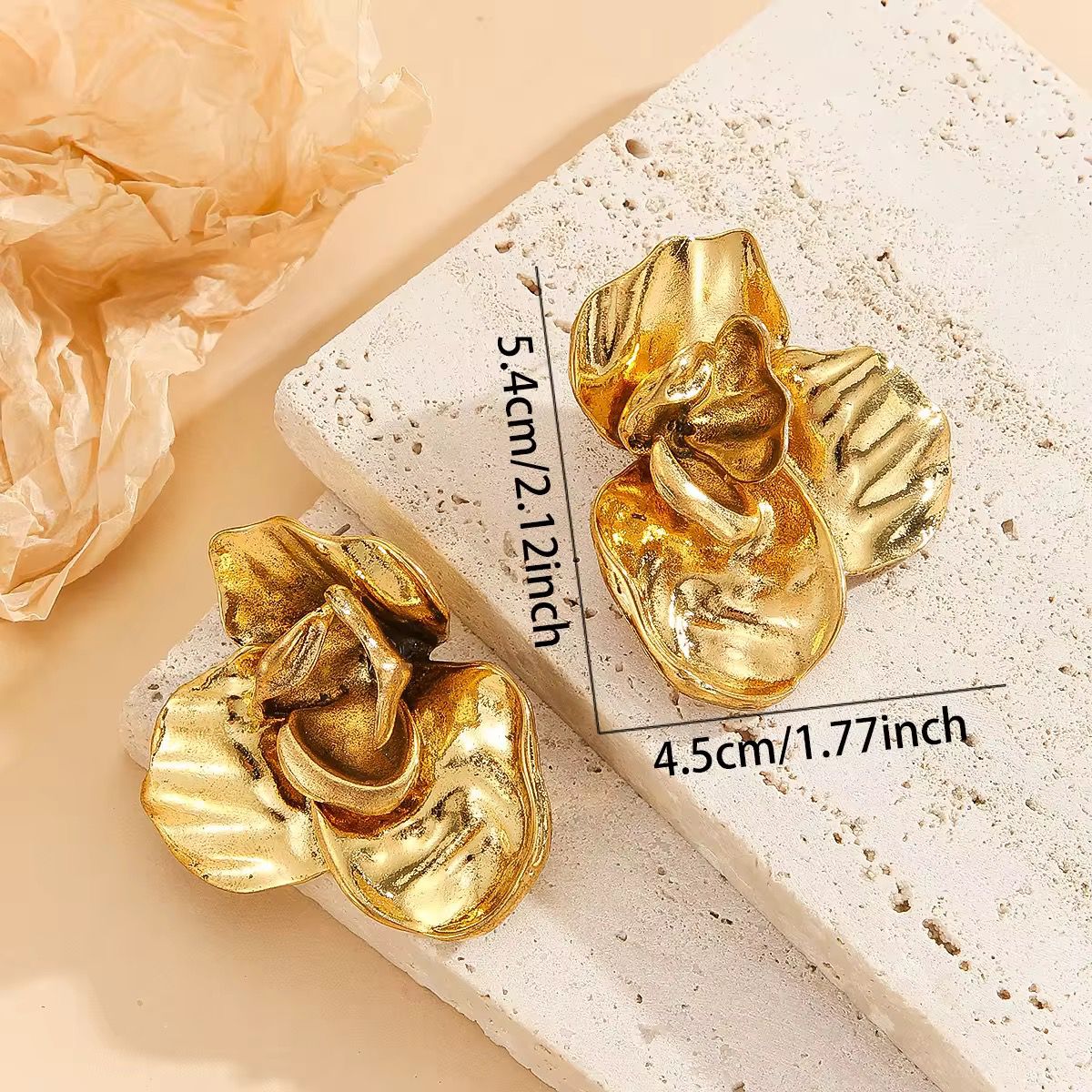 Flora Royale Studs