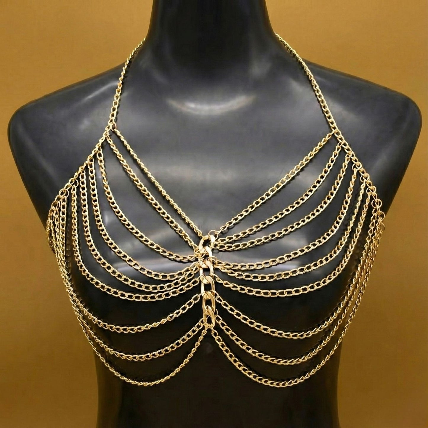 Regina drape harness chain