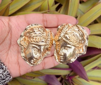 Golden Chehra Statement Studs