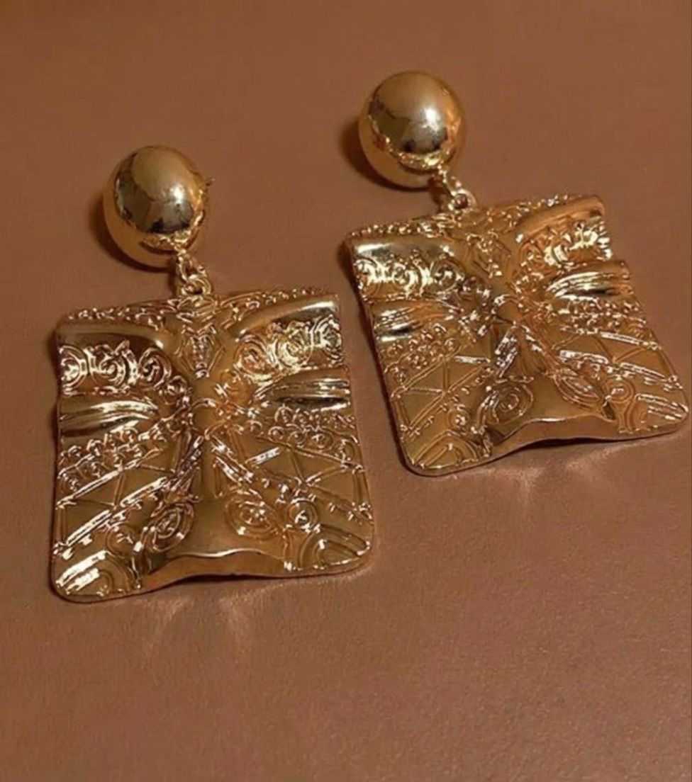 Facecraft Drop Earrings