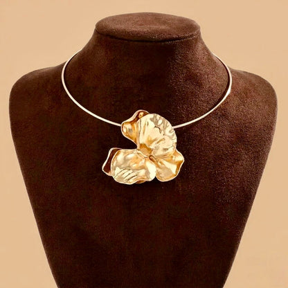 Flora Royale Necklet