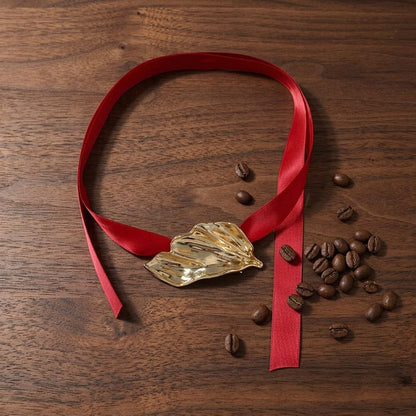 Botanica Bold Leaf Choker
