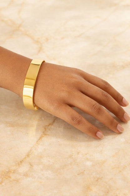 Eterna Gleam Brass Cuff – For you to embrace effortless elegance.