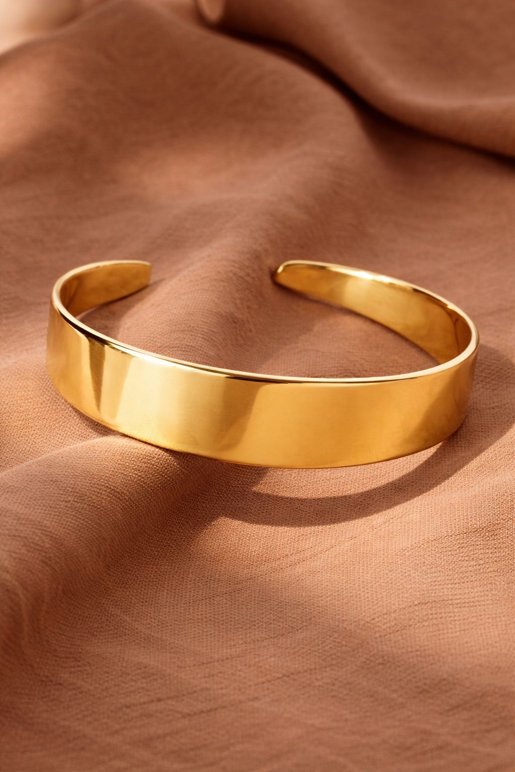 Eterna Gleam Brass Cuff – For you to embrace effortless elegance.