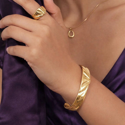Liora Cuff – A golden glow, textured to perfection.
