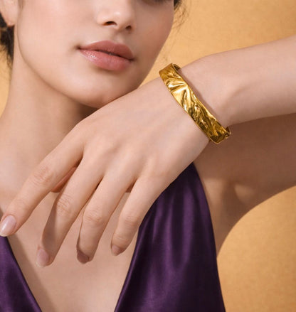 Liora Cuff – A golden glow, textured to perfection.
