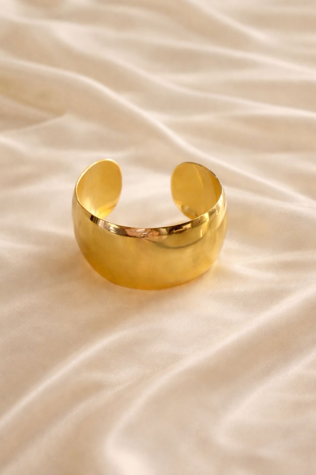 Eterna Aureum Brass Cuff - 18k Gold Plated