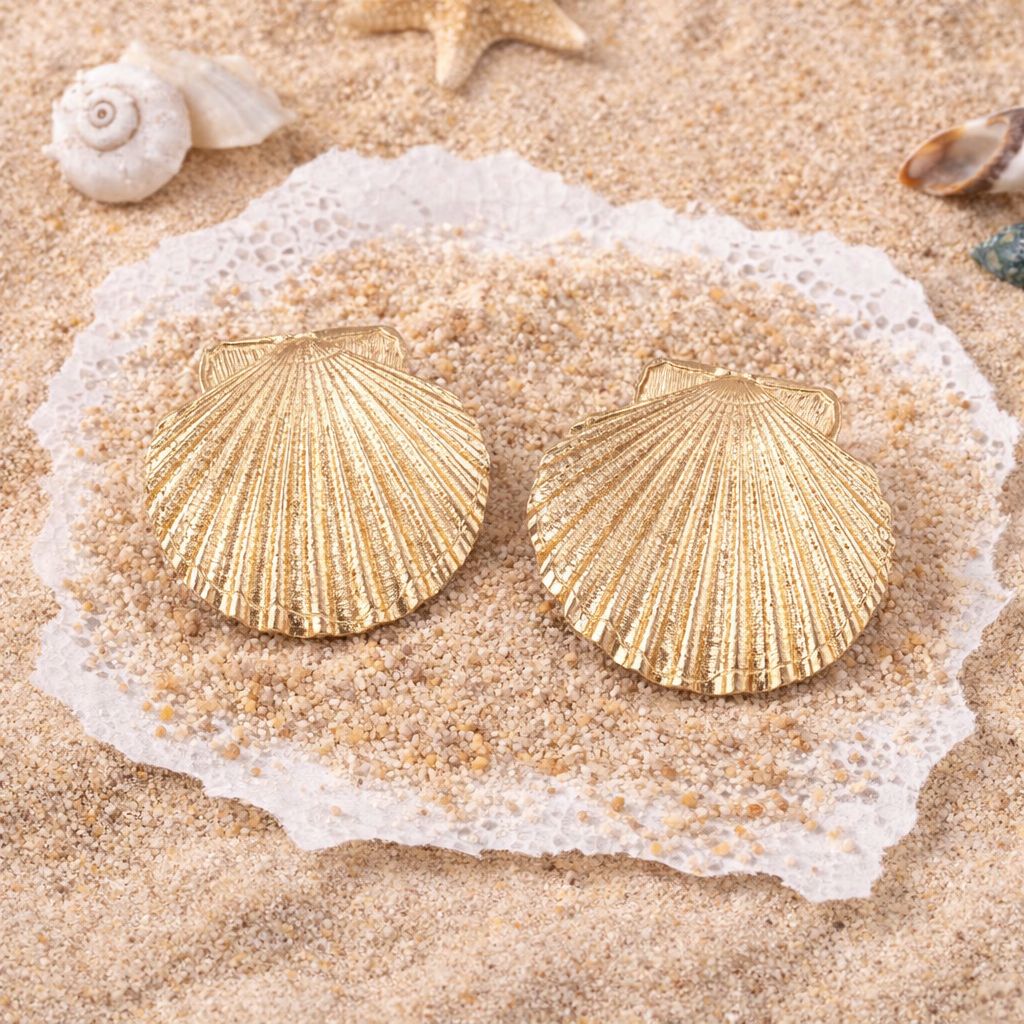 Holiday Shell Studs
