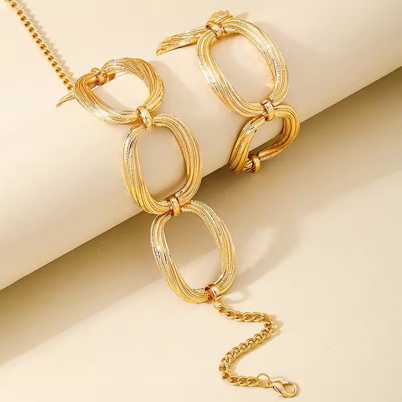 Lamina Loop Bracelet