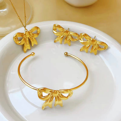 Bow Charm Necklace