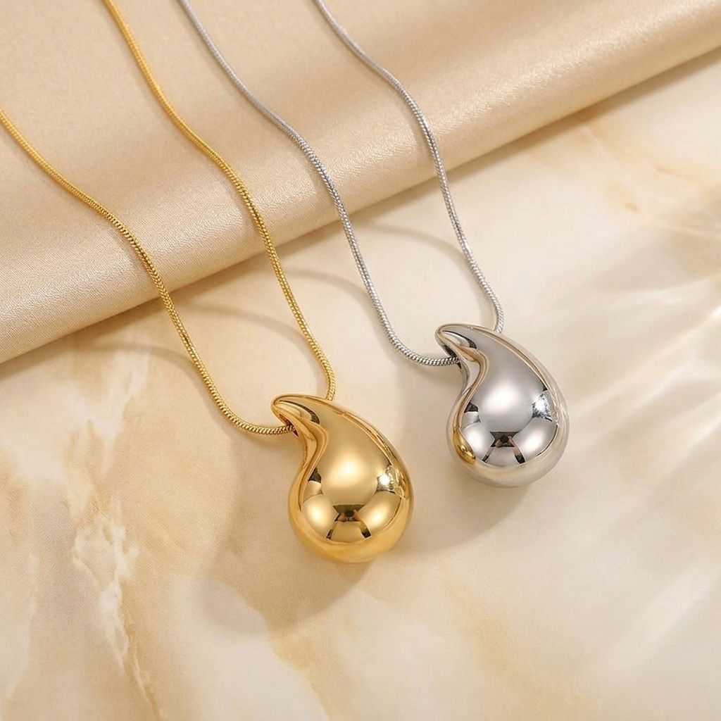 Tear Drop Pendant with Chain
