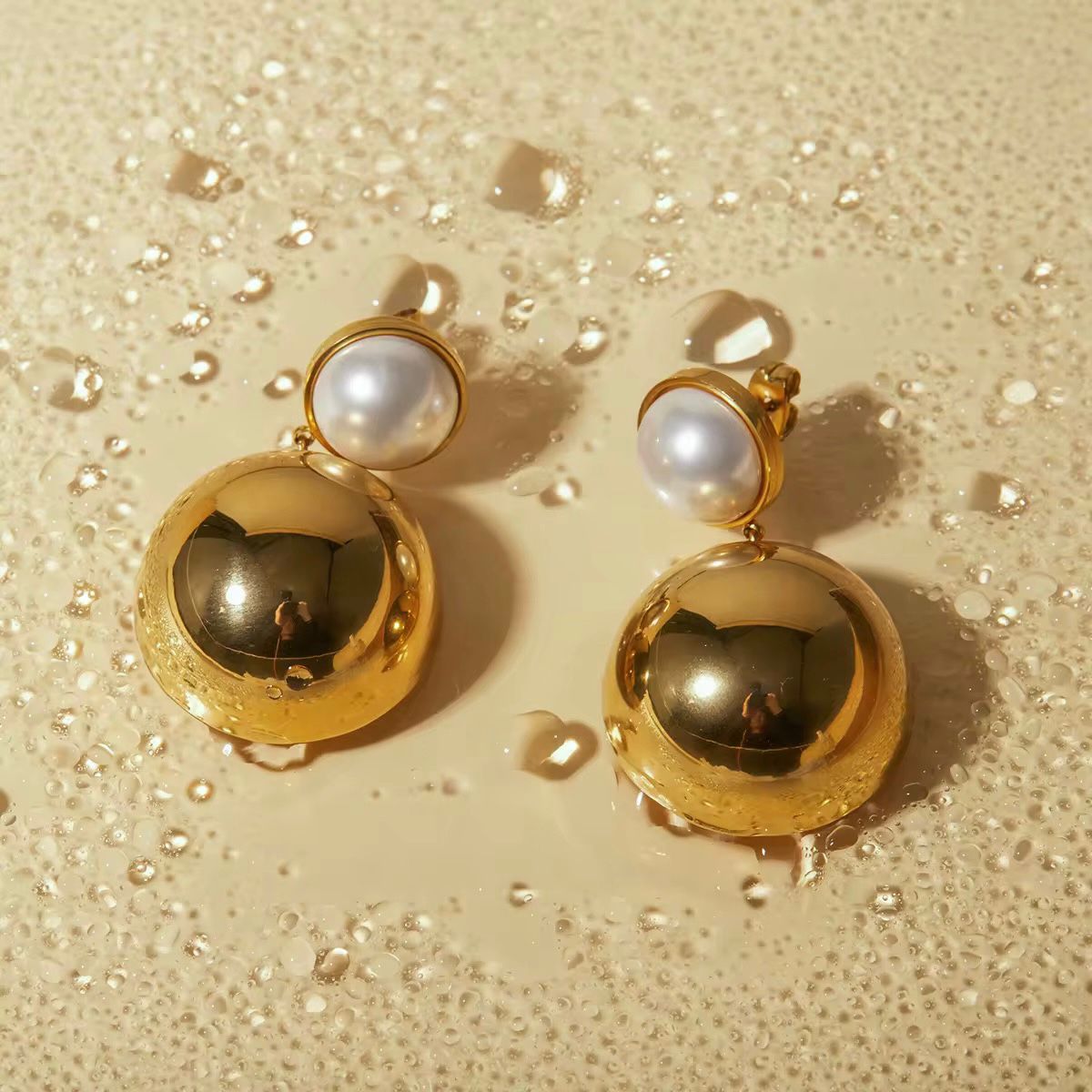 Classic Pearl & Gold  Ball Drops