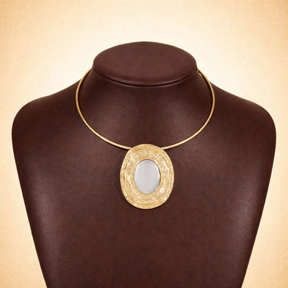 Bold Bi-Tone Necklet