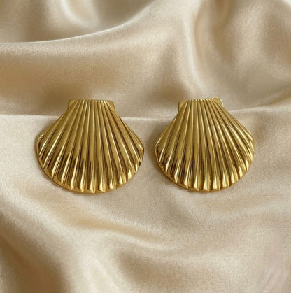 Statement Shell Studs