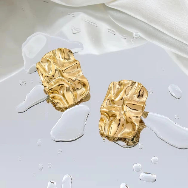 Wrinkled Textured Studs