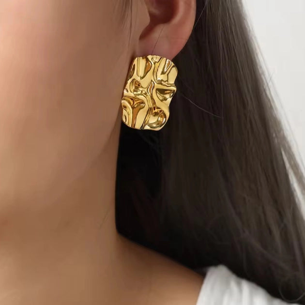 Wrinkled Textured Studs