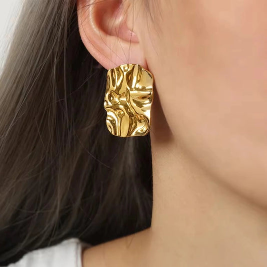 Wrinkled Textured Studs