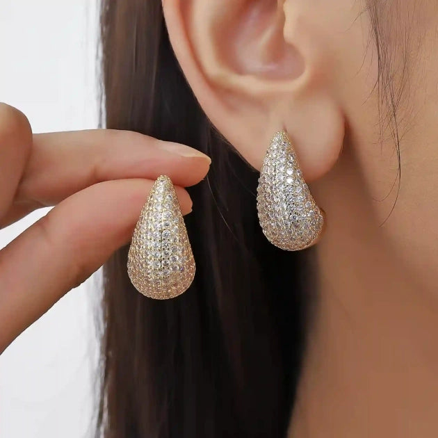 Dazzling Sphere and Tear Jewellery Set - 18k Gold Plated