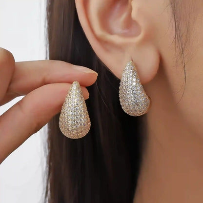Dazzling Sphere and Tear Jewellery Set - 18k Gold Plated