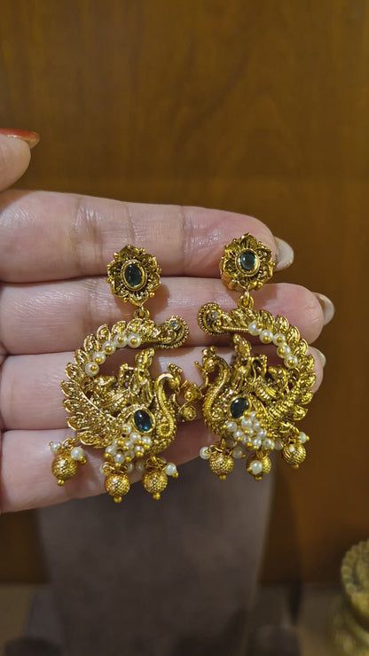 Mukta Mayuri Krishna Kantika – Pearl Krishna Temple Necklace